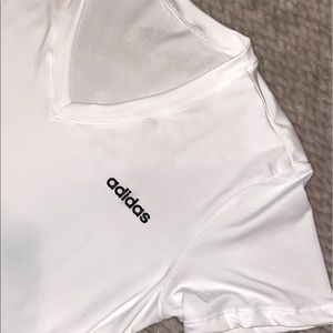 🆕 Adidas Dri-Fit Top 🖤🤍